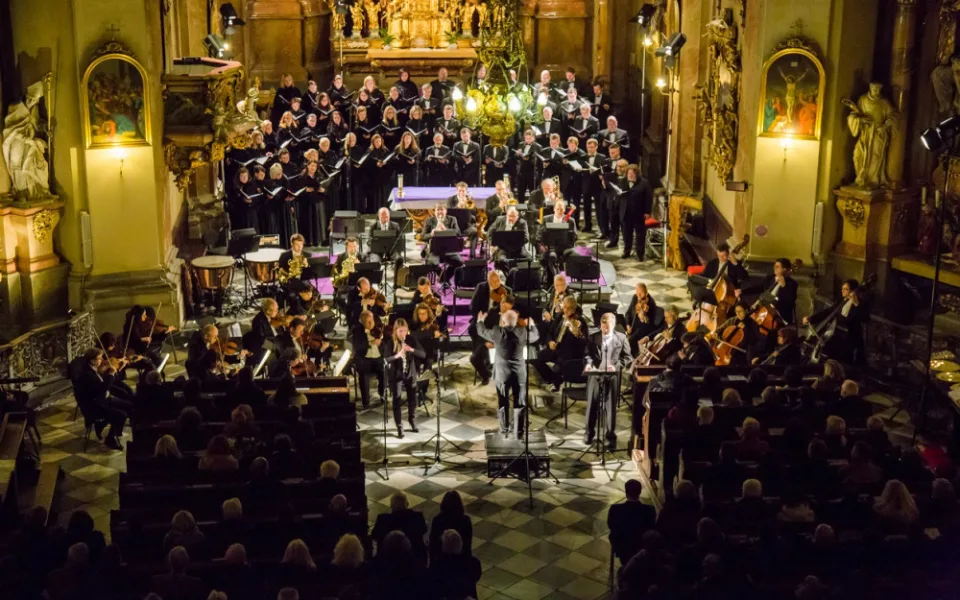 Brněnská Filharmonie chystá před Velikonocemi dvě světové premiéry