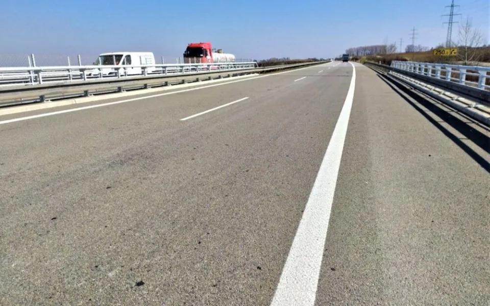 Silničáři zkomplikují řidičům cestu po dálnici D1. Na chystají dlouhé zúžení