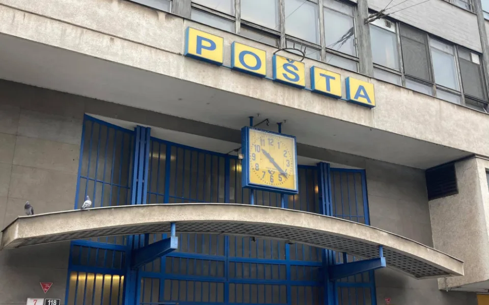 Pobočka České pošty v Brně na nádraží má skončit 