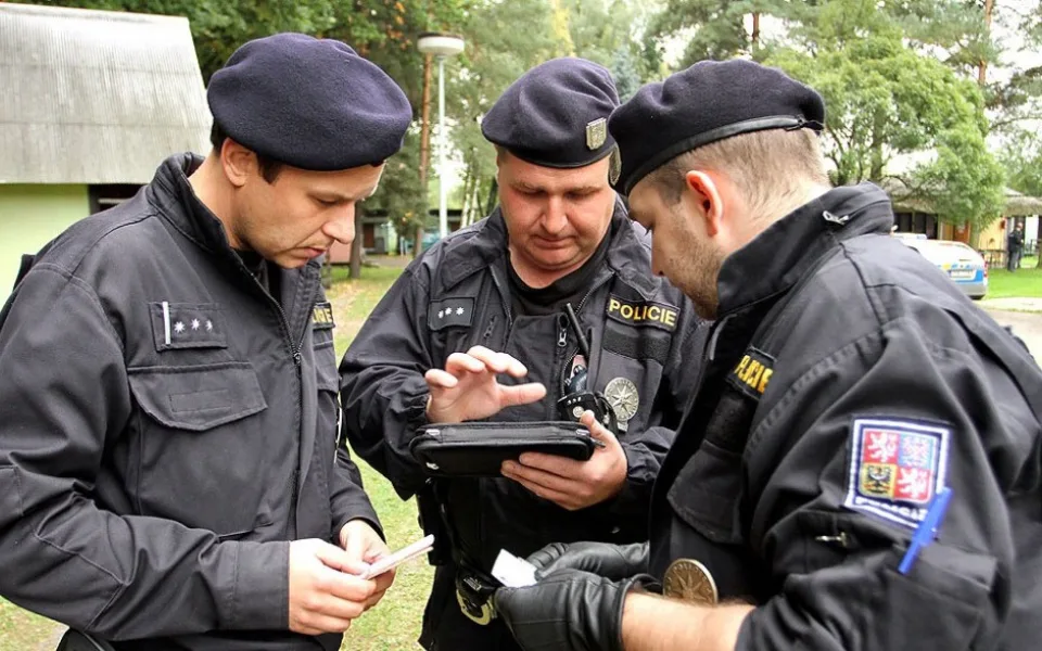 Kdo odnesl dvacetikilovou hlavu Ceasara, ptají se policisté z Brna
