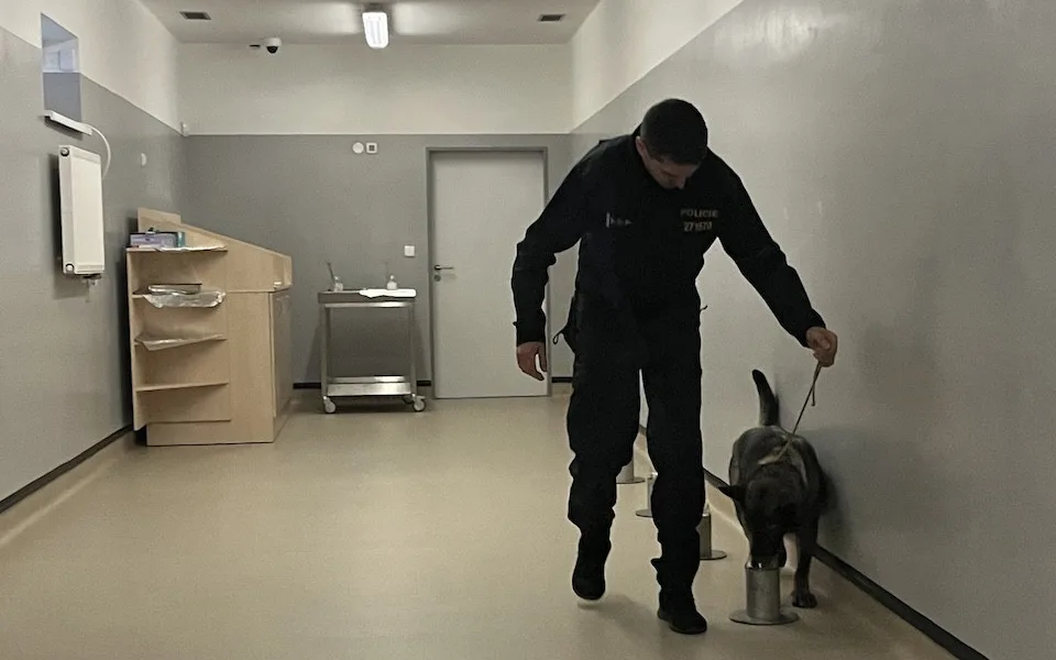 Policie služebním psům v Modřicích postavila nové pracoviště