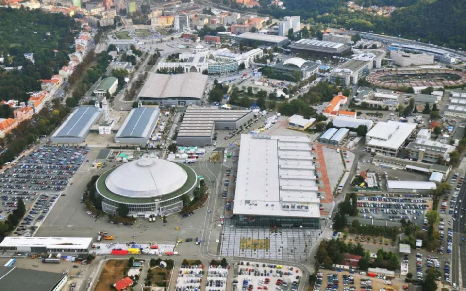 Brněnské výstaviště slaví. Lidem na oslavu mimořádně otevřel celý areál