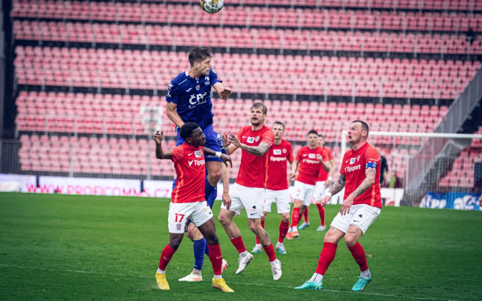 Nad Zbrojovkou visí Damoklův meč. Doma musí porazit Zlín, jinak sestoupí