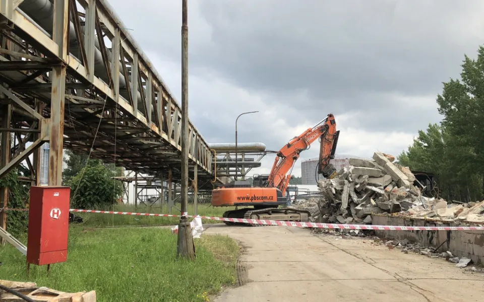 V Brně staví kotel na biomasu. Městské lesy nemají dost štěpky, budou ji vykupovat