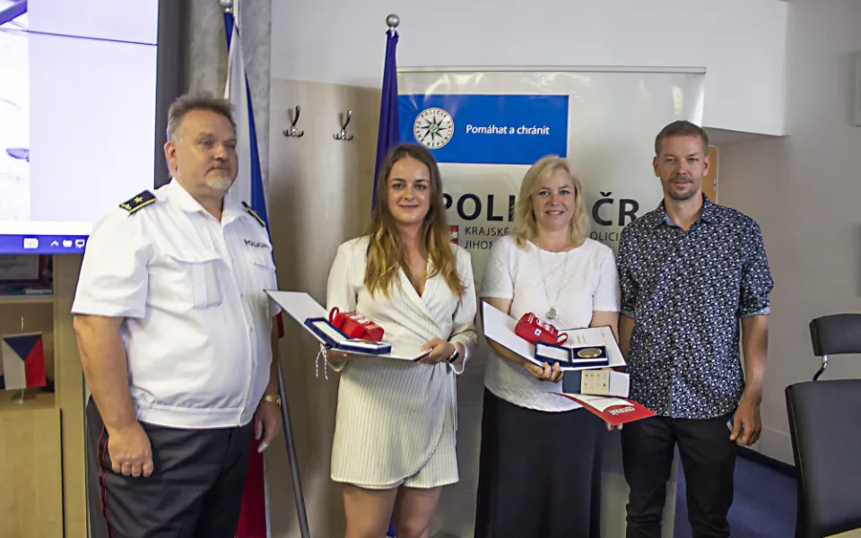Titul Gentlemanky silnic si vysloužily matka s dcerou, které pomohly u dopravní nehody