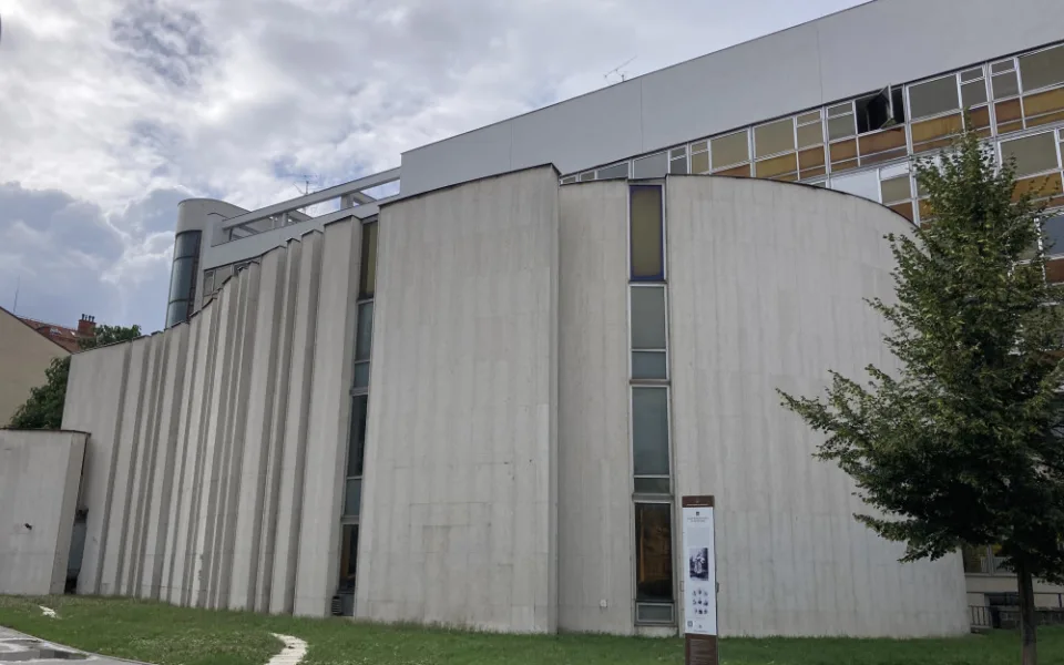 Brno upraví sál v Bílem domě a pustí do něj Polívkovy divadelníky