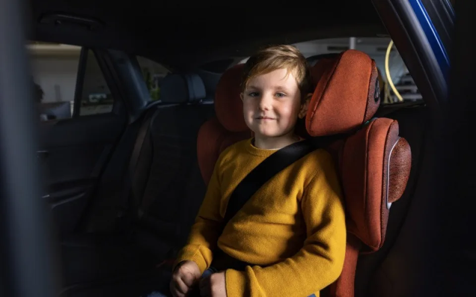 Autosedačka pro školáka? Bezpečnost možná omylem podceňujete i vy