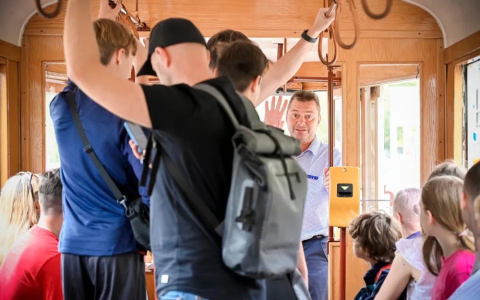 Generální ředitel DPMB Miloš Havránek sám kromě šéfování řídí vozy MHD