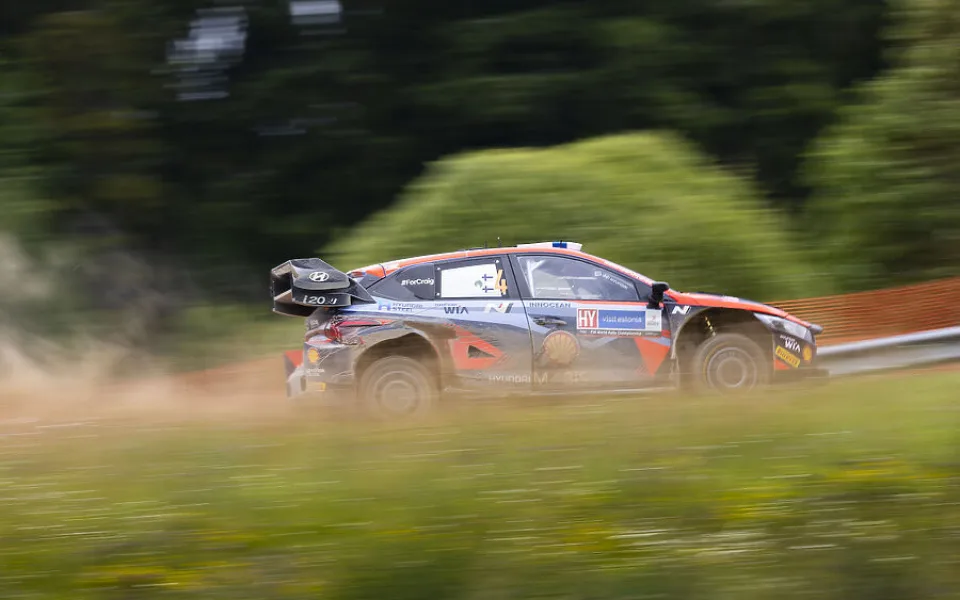 size4-16951306380125-139-ms-v-rally (1)