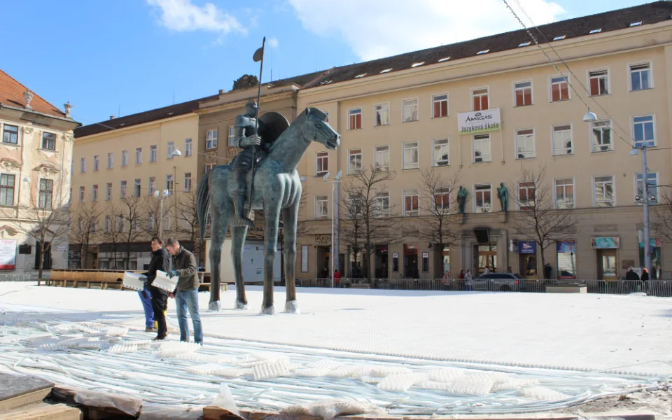 V Brně končí bruslení pod nohama Jošta. Kluziště se přesune na opravené náměstí