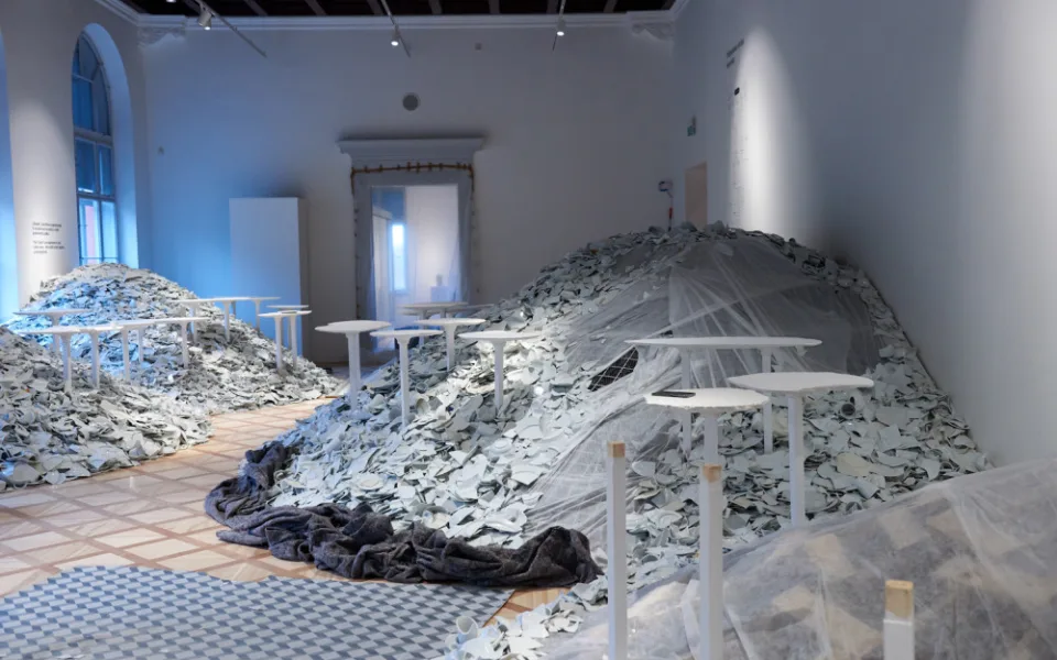 Muzeum v Brně slaví 150 let. Na výroční výstavě lidé uvidí sklo, keramiku a rozbijí porcelánový talíř