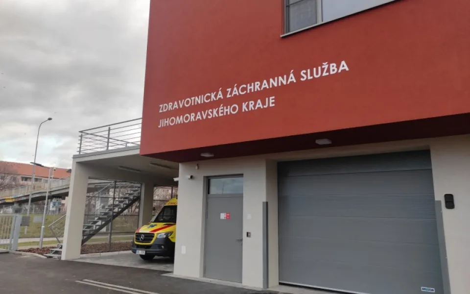 Mikulovští záchranáři se dočkali nové základny. Tamější hasiči tak mají nové sousedy.