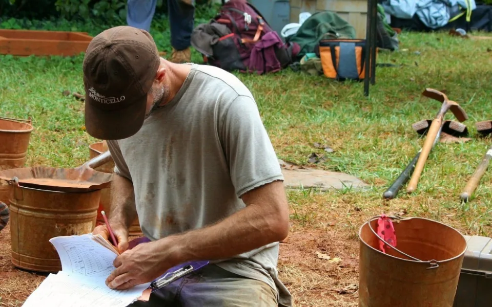 Archeologové našli na Brněnsku další část pravěkého pohřebiště