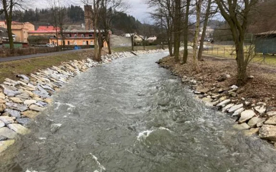 Oteplení a deštivé počasí trápí moravské vodohospodáře. Upouští některé nádrže