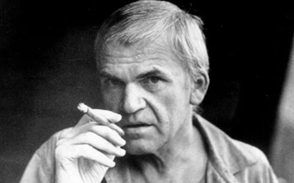 size3-16898041496312-60-kundera-mel-v-parizi-kremaci-urnu-do-brna-zatim-nepresunou
