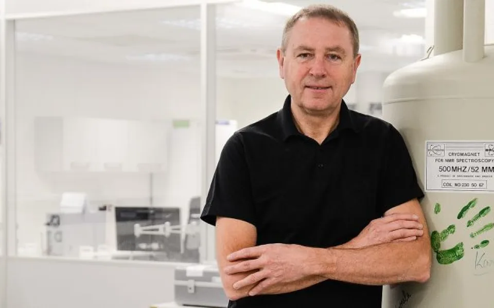 Zemřel brněnský rodák a jeden z nejvýraznějších vědců v oblasti strukturní biologie Vladimír Sklenář