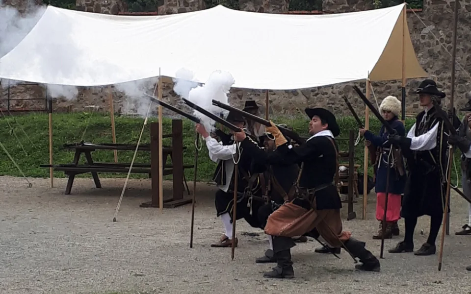 Kam o víkendu na jižní Moravě? Na historický šerm nebo řemeslný veletrh