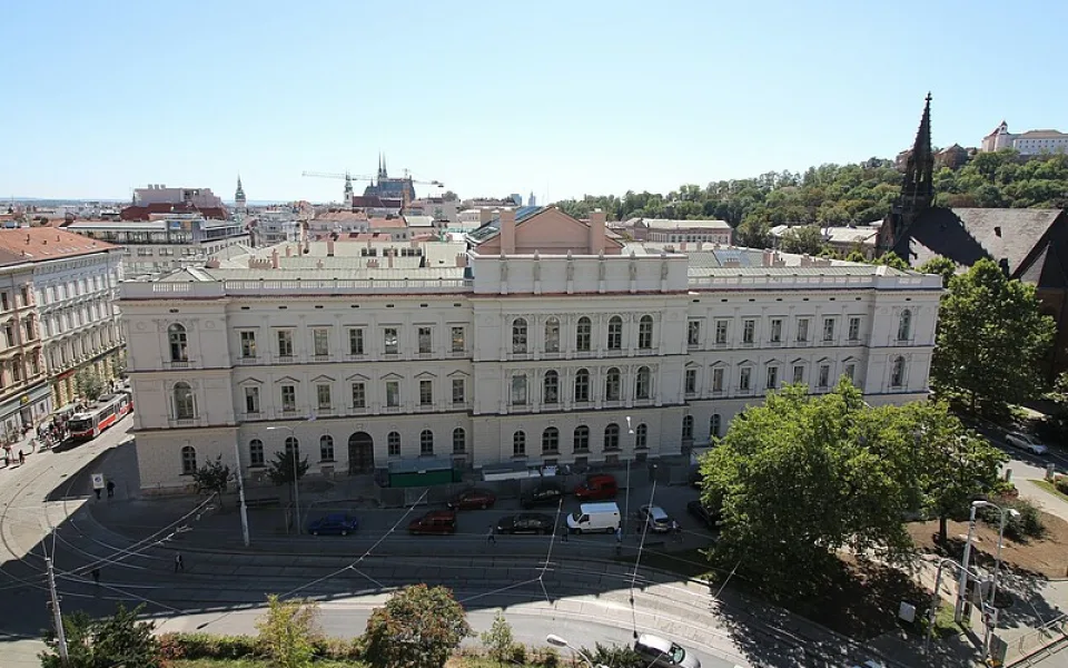 Ústavní soud v květnu oznámí, jestli zruší podmínku povinných operací nutných pro úřední změnu pohlaví