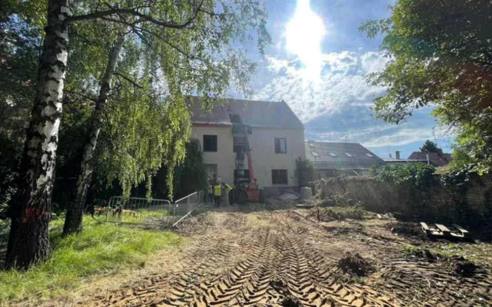 Školka ve Slavkově u Brna se rozroste o nový pavilon. Její kapacita se zvedne o třetinu na 300 míst