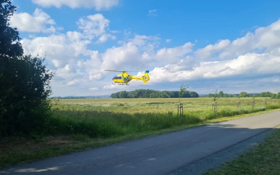 Muž při chytání ryb nedaleko Brna zkolaboval a spadl do vody. Život mu zachránil náhodný svědek