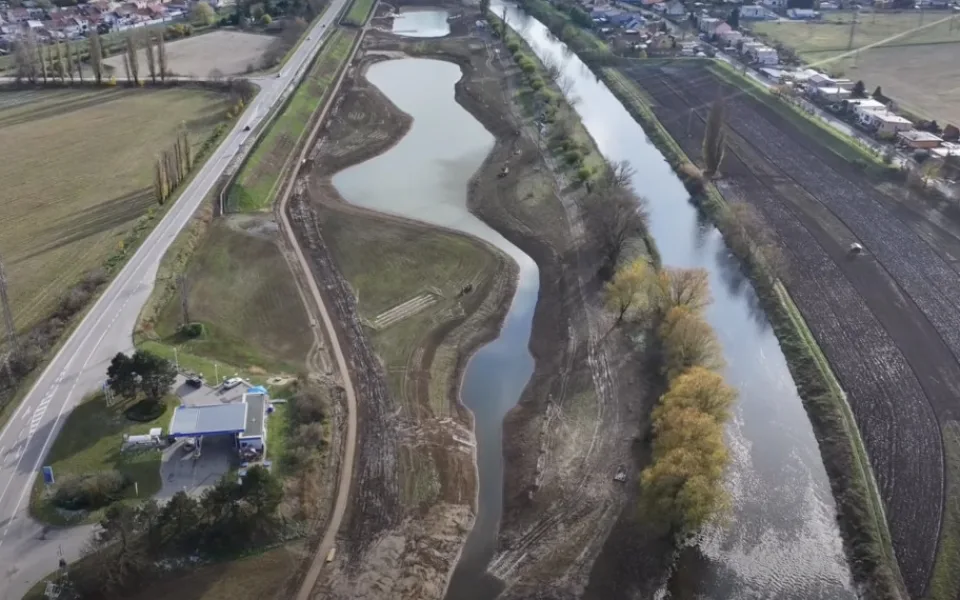 U Brna udělali místo pole slepé rameno řeky. Pomáhá zadržovat vodu v krajině