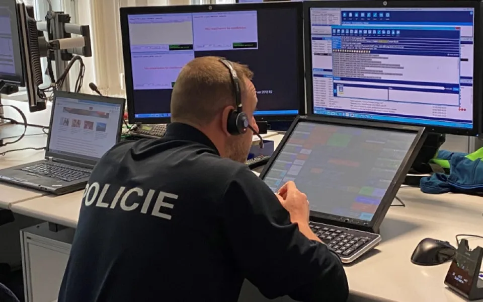 Dnes je den tísňové linky 158. Policie přijme hovor každé dvě minuty