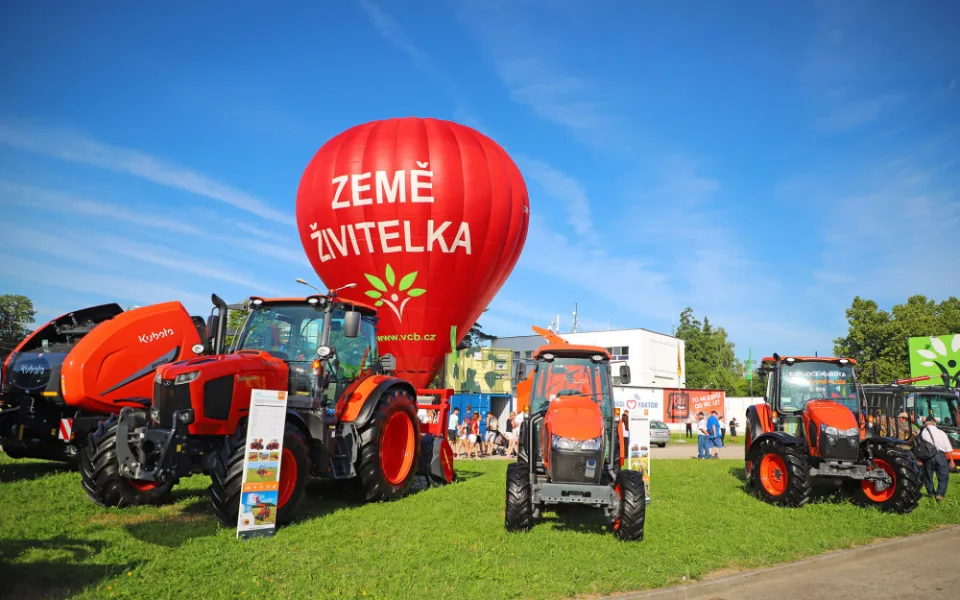 Vyhrajte vstupenky na Země živitelku