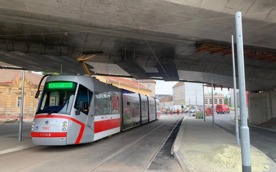 Brněnská MHD se po prázdninách vrací k běžnému provozu. Dopravce některé zastávky přejmenoval