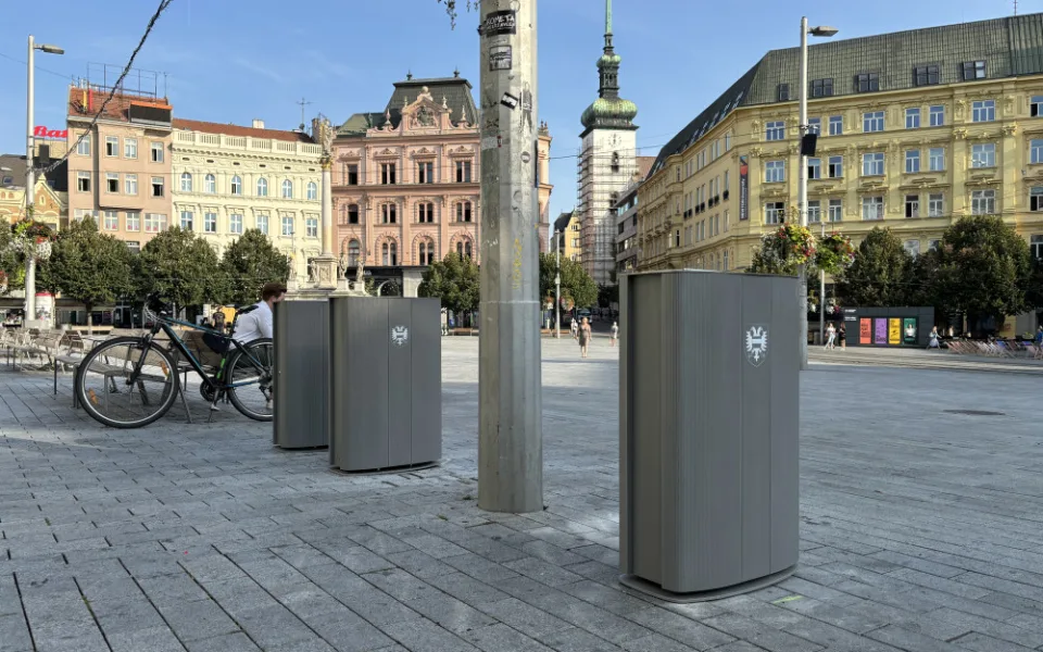 ANKETA: Na Svoboďáku jsou nové koše. Pojmou třikrát víc odpadu a jsou jinak rozmístěné