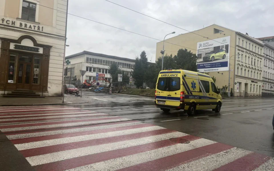 VIDEO: U Milosrdných bratří v Brně evakuují celou nemocnici