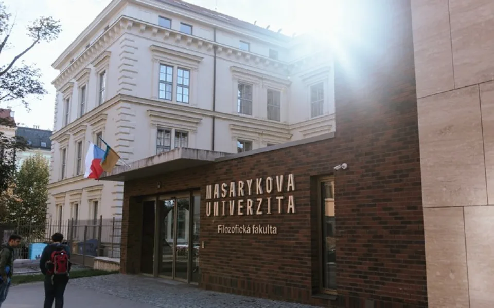 Výuku kvůli povodním ruší také Filozofická fakulta. Zbytek univerzity studujícím omluví absence
