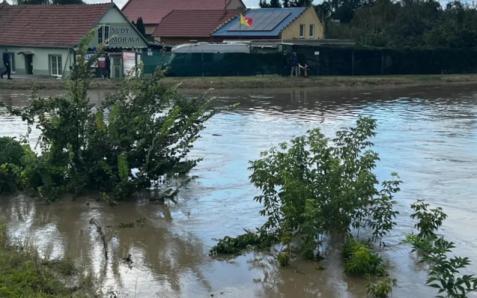 Veselí nad Moravou je připravené na stoletou vodu. Starosta Kolář doufá, že k evakuaci nedojde