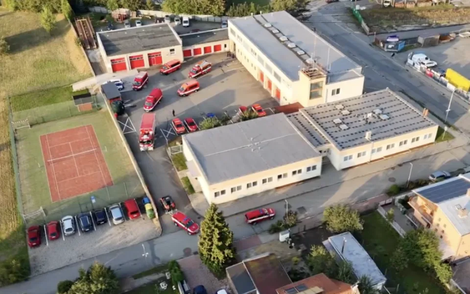 VIDEO: Jihomoravští hasiči vyrazili pomáhat uklízet škody po povodních na sever Moravy