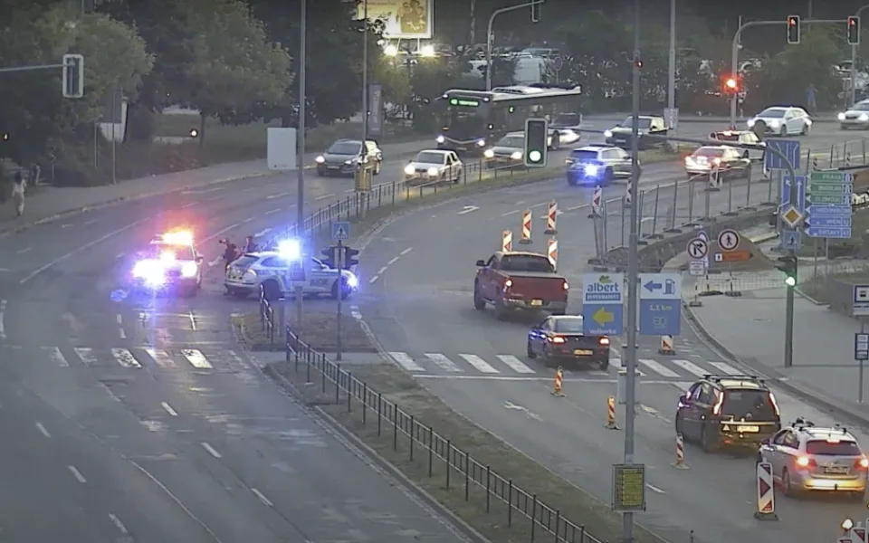 VIDEO: Policie v Brně naháněla vězně na útěku. U Vaňkovky se snažil prodat kradené kolo