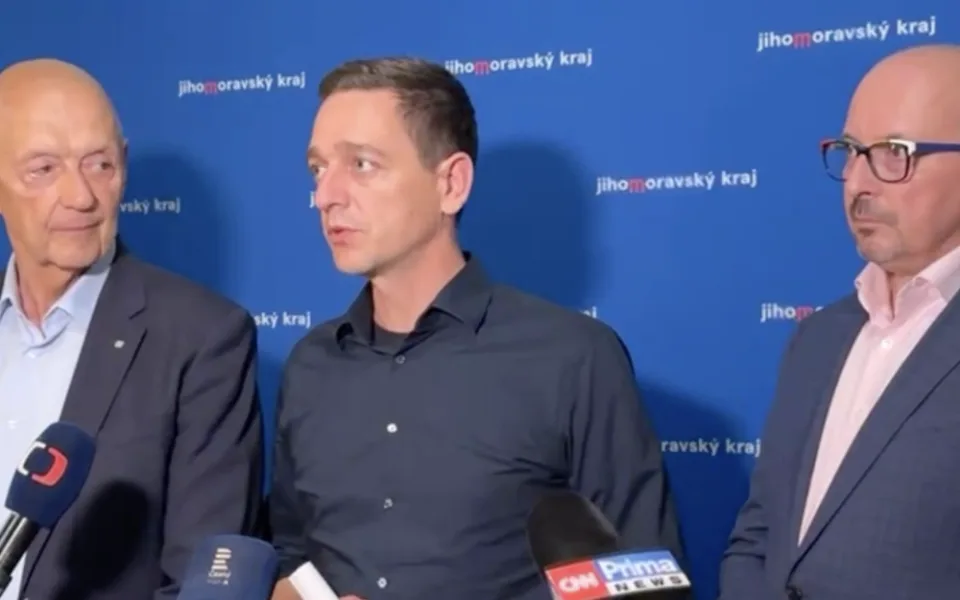 Grolich jednal se Starosty. Koaliční smlouvu podepíší příští týden