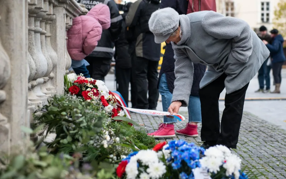 Kam o víkendu na jižní Moravě? Na průvod strašidelných čertů nebo si připomenout výročí revoluce