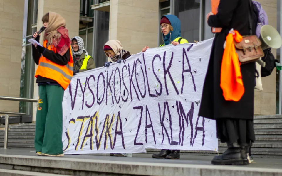 Víc lásky, míň uhlí, křičeli studenti. Pochod za klimatickou spravedlnost poukazuje na soudobé krize
