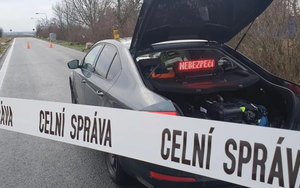 Celníci zachytili na jižní Moravě radiační záření. Místo hlídá Státní úřad pro jadernou bezpečnost