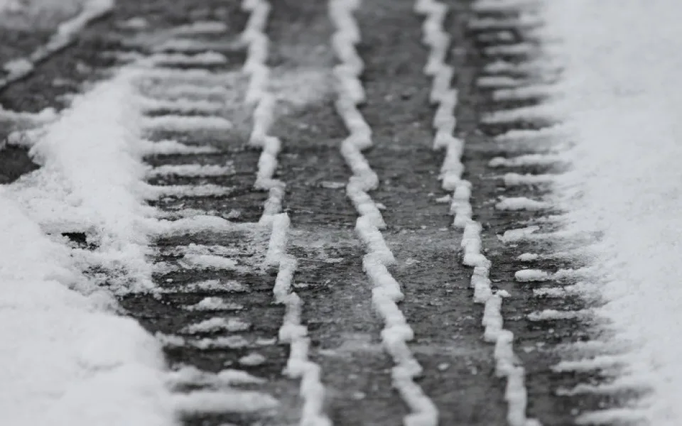 size3-15757079364215-60-tire-tracks-3148803-1280