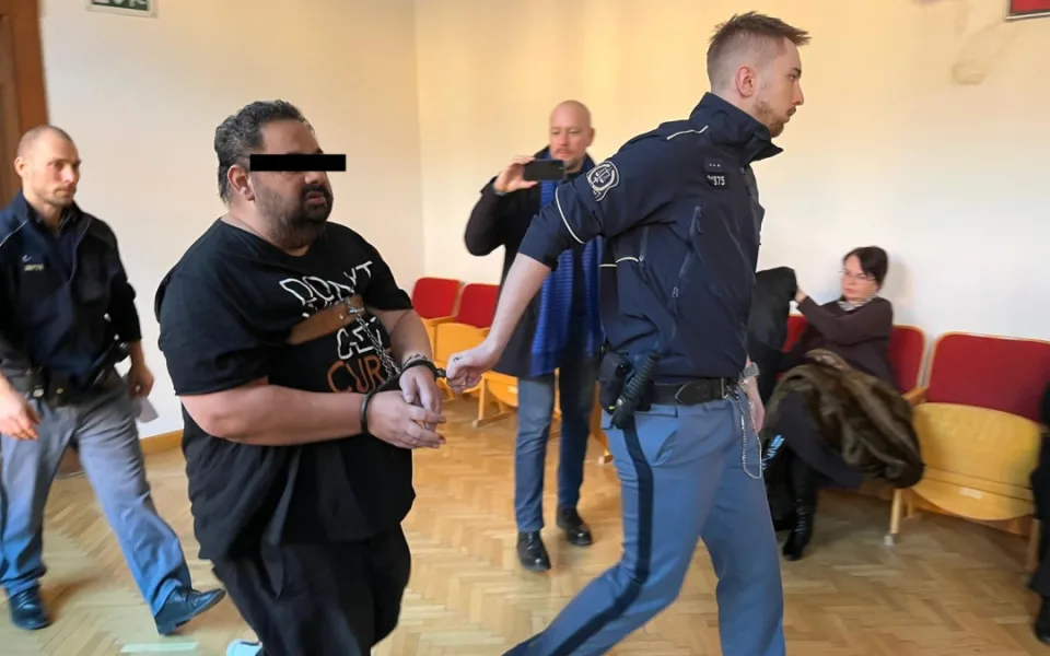 Soud se začal zabývat případem pokusu o vraždu, muž v Hodoníně pobodal dva lidi.
