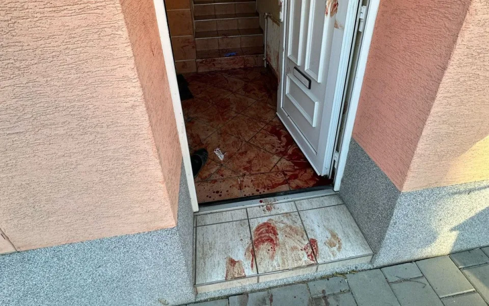 Tři cizinci se do krve porvali v Brně, všichni skončili v nemocnici