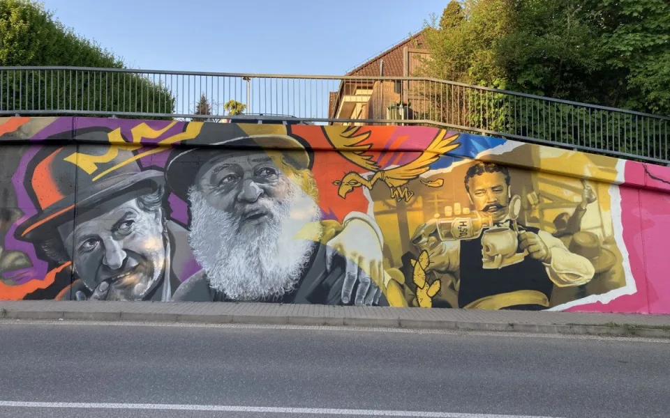 Severozápad Brna zdobí nová pocta Jiřímu Pechovi. Graffiti oživili původní autoři