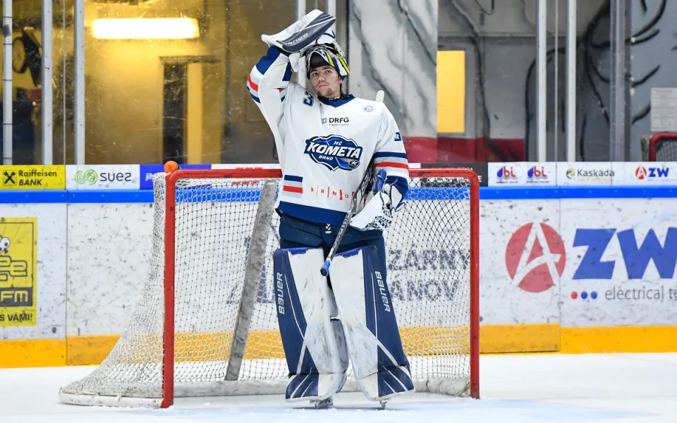 Postava odchází z Komety do NHL, podepsal smlouvu s Detroitem
