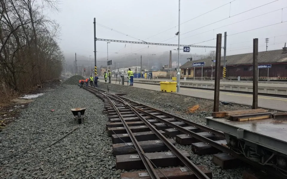 Nádraží v Zastávce u Brna bylo slavnostně otevřeno. Z běžného vlaku lze přímo přestoupit na muzejní dráhu