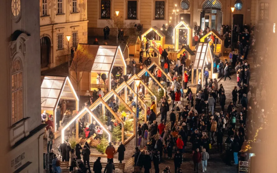 Brněnské vánoční trhy lámou rekordy, stánky se vydražily za 31 milionů