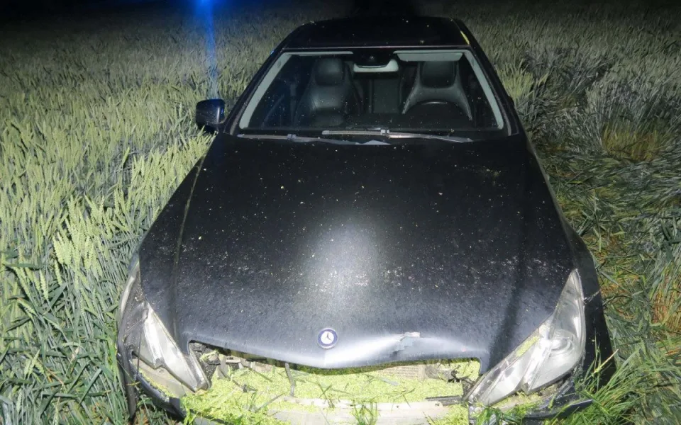 Řidič poblíž Moravan srazil důchodce a z místa utekl. Policisté hledají svědky