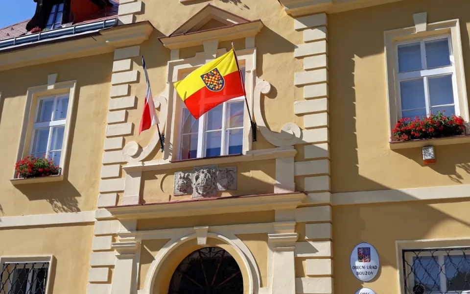 Moravské vlajky opět zavlají na radnicích. Připomenou příchod slovanských věrozvěstů