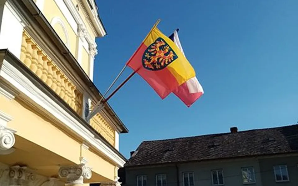 Moravskou vlajku vyvěsilo 1626 měst a obcí, připomínají tak věrozvěsty