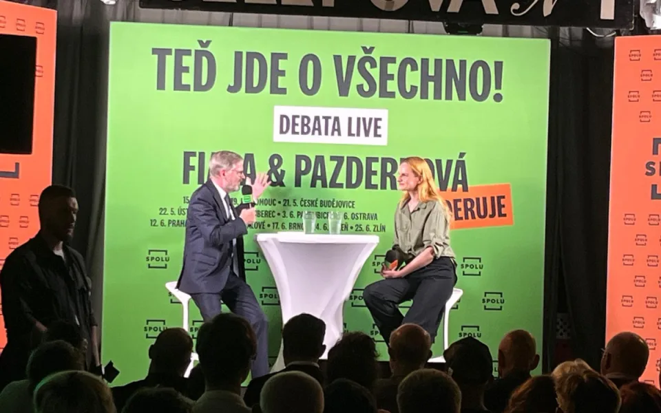 Kdo se nevešel, řval venku. Brněnské publikum premiéra nešetřilo