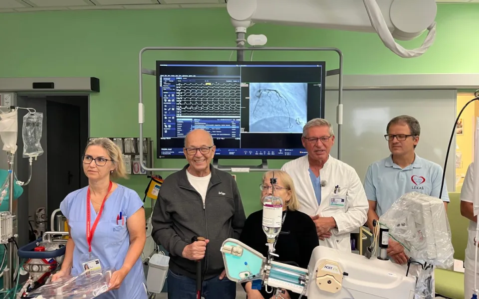 Senior z Brna prodělal infarkt, oživovali ho přes půl hodiny. Ještě nenastal čas, říká